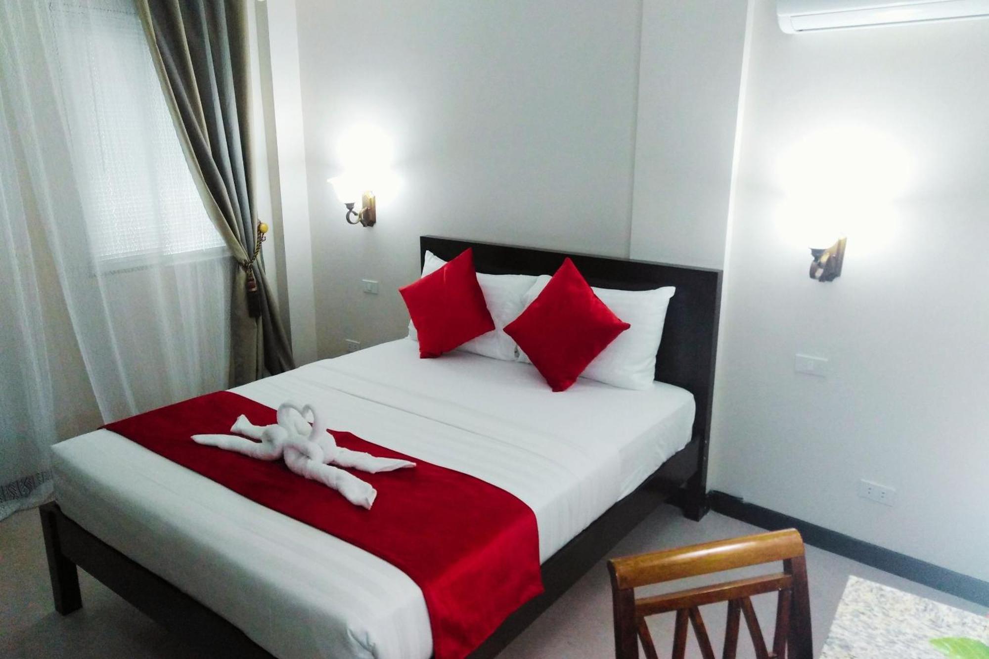 Venezia Suites Hotel Iloilo Quarto foto