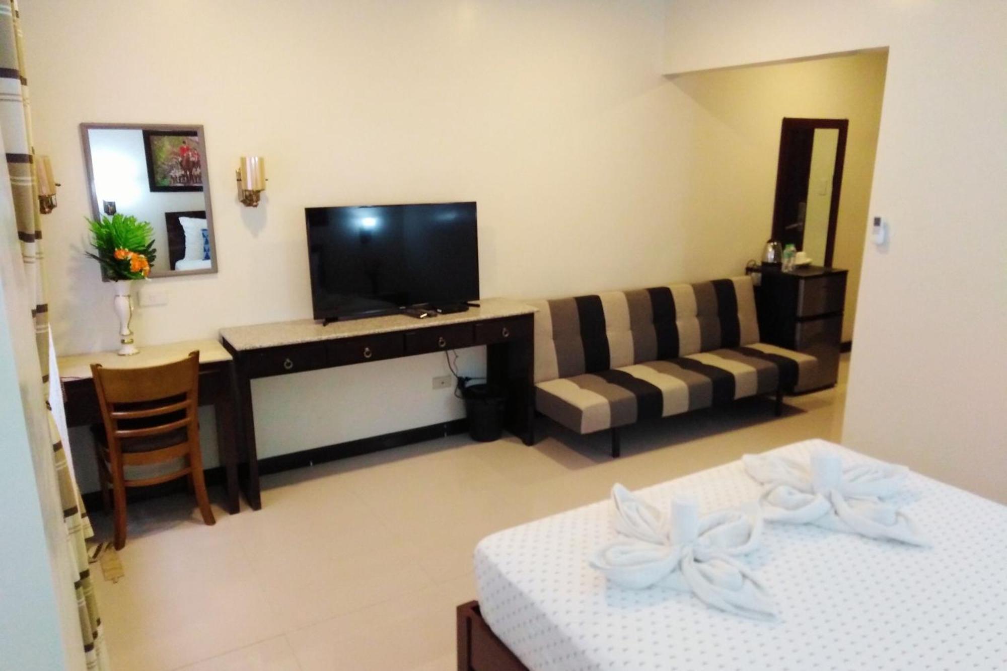 Venezia Suites Hotel Iloilo Quarto foto