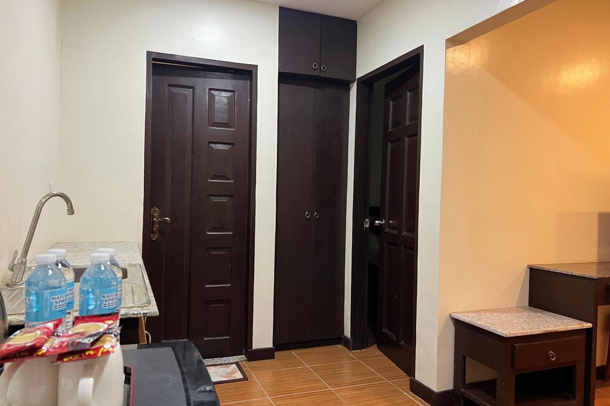 Venezia Suites Hotel Iloilo Quarto foto