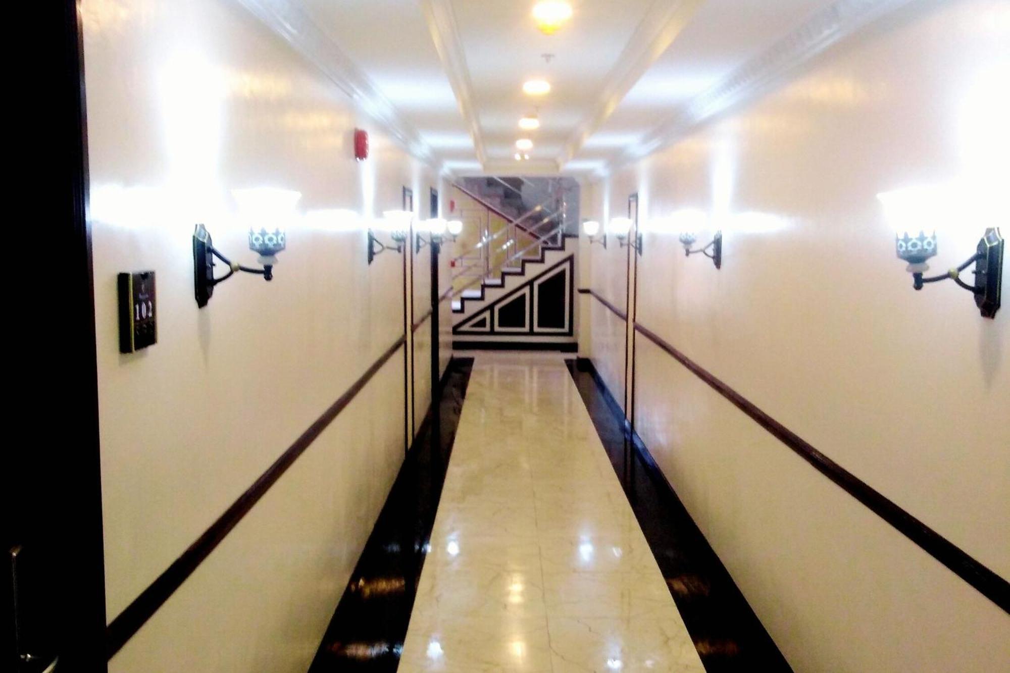Venezia Suites Hotel Iloilo Exterior foto